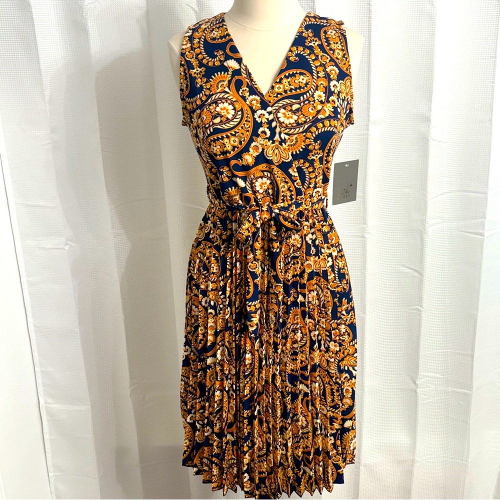 Lark & Grey Sleeveless V-Neck Pleated Skirt Dress, Tie Belt, Midi, Paisley, Sz S